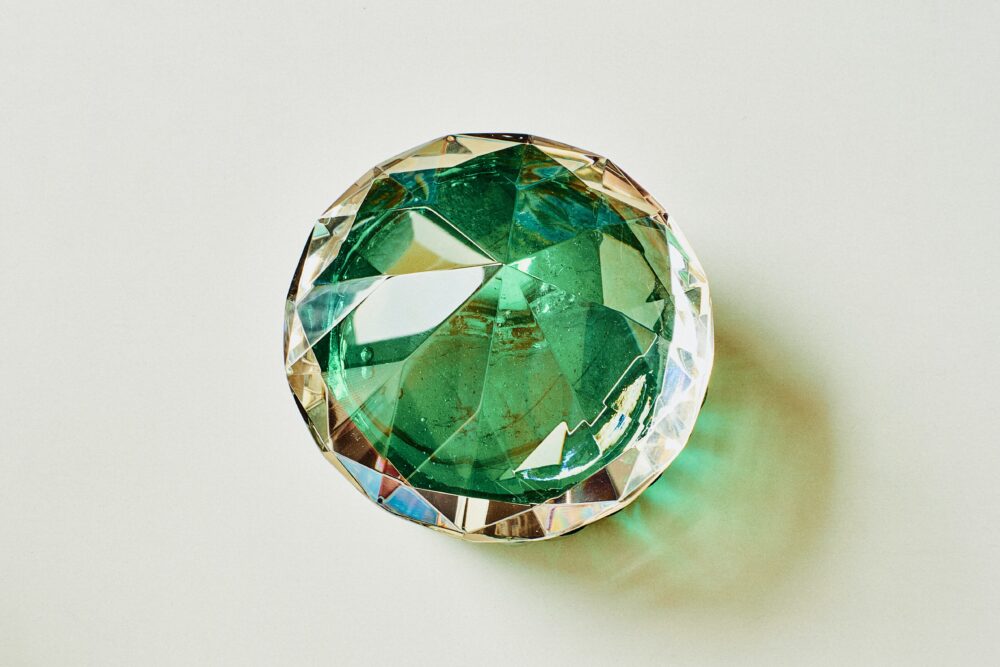 緑色の宝石